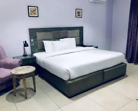 Esther Court Hotel Akure Exterior foto